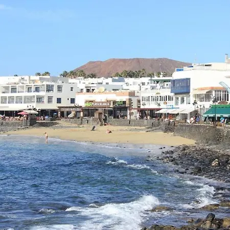 In Playa Blanca Sleeps 4 With Air Con And Wifi Villa Playa Blanca (Lanzarote)